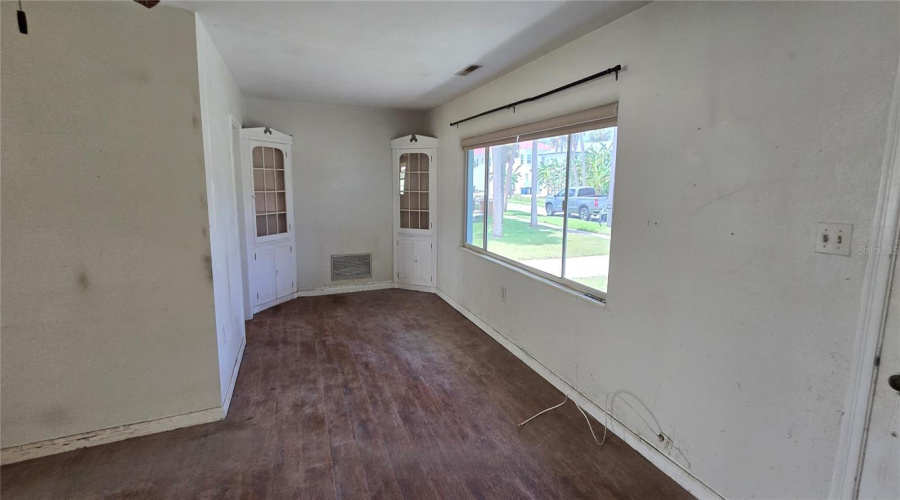 Clearwater Beach, Florida 33767, 2 Bedroom Bedrooms, ,1 Bathroombathrooms,Residential,For Sale,Bruce,0,Mfrtb8522355