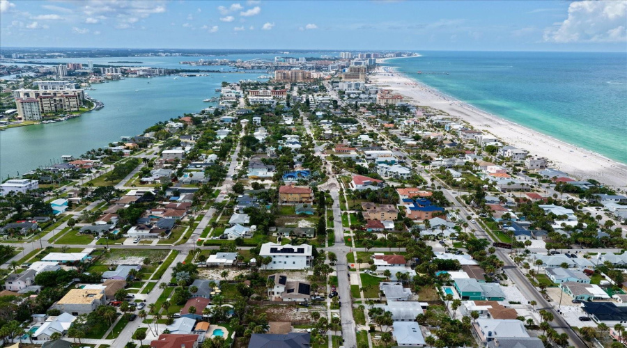 Clearwater Beach, Florida 33767, 2 Bedroom Bedrooms, ,1 Bathroombathrooms,Residential,For Sale,Bruce,0,Mfrtb8522355