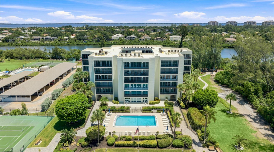 Longboat Key, Florida 34228, 2 Bedroom Bedrooms, ,2 Bathroombathrooms,Residential,For Sale,Gulf Of Mexico,0,Mfra4702237