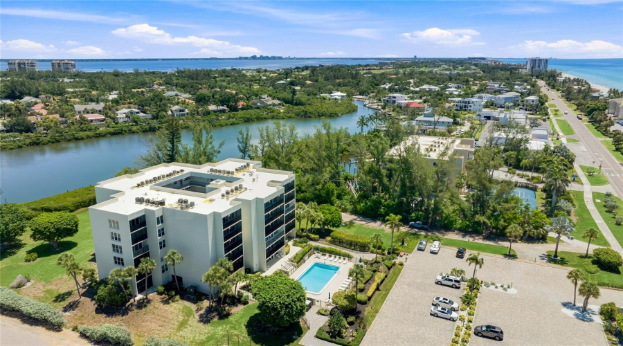 Longboat Key, Florida 34228, 2 Bedroom Bedrooms, ,2 Bathroombathrooms,Residential,For Sale,Gulf Of Mexico,0,Mfra4702237
