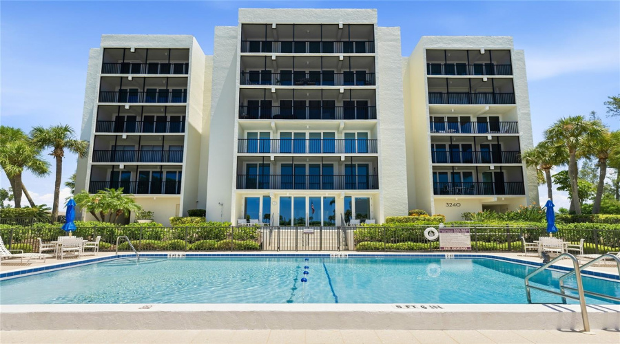 Longboat Key, Florida 34228, 2 Bedroom Bedrooms, ,2 Bathroombathrooms,Residential,For Sale,Gulf Of Mexico,0,Mfra4702237