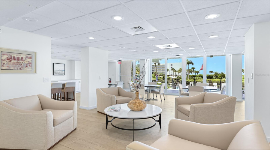 Longboat Key, Florida 34228, 2 Bedroom Bedrooms, ,2 Bathroombathrooms,Residential,For Sale,Gulf Of Mexico,0,Mfra4702237