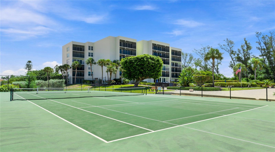 Longboat Key, Florida 34228, 2 Bedroom Bedrooms, ,2 Bathroombathrooms,Residential,For Sale,Gulf Of Mexico,0,Mfra4702237