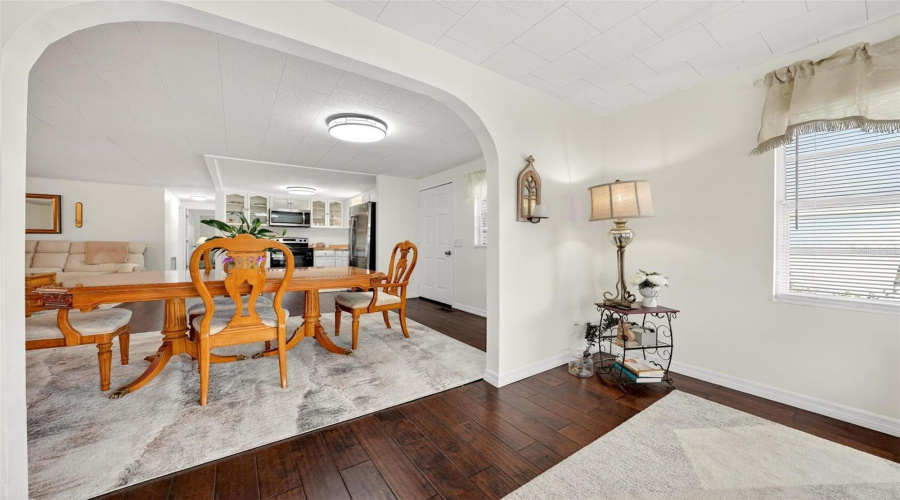 Eustis, Florida 32726, 3 Bedroom Bedrooms, ,2 Bathroombathrooms,Residential,For Sale,Cocos Plumosa,0,Mfrg5109650