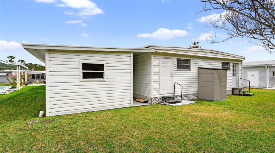 Eustis, Florida 32726, 3 Bedroom Bedrooms, ,2 Bathroombathrooms,Residential,For Sale,Cocos Plumosa,0,Mfrg5109650