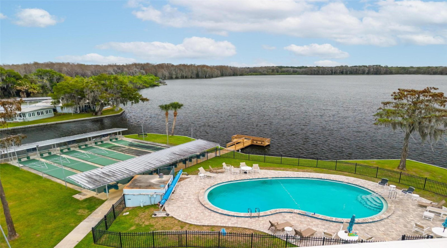 Eustis, Florida 32726, 3 Bedroom Bedrooms, ,2 Bathroombathrooms,Residential,For Sale,Cocos Plumosa,0,Mfrg5109650