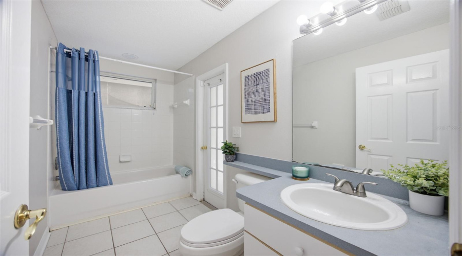 Valrico, Florida 33596, 5 Bedroom Bedrooms, ,4 Bathroombathrooms,Residential,For Sale,River Overlook,0,Mfrtb8535491