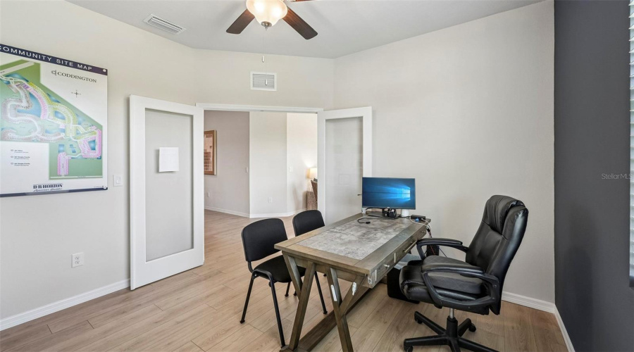 Bradenton, Florida 34212, 3 Bedroom Bedrooms, ,2 Bathroombathrooms,Residential,For Sale,8Th,0,Mfra4691113