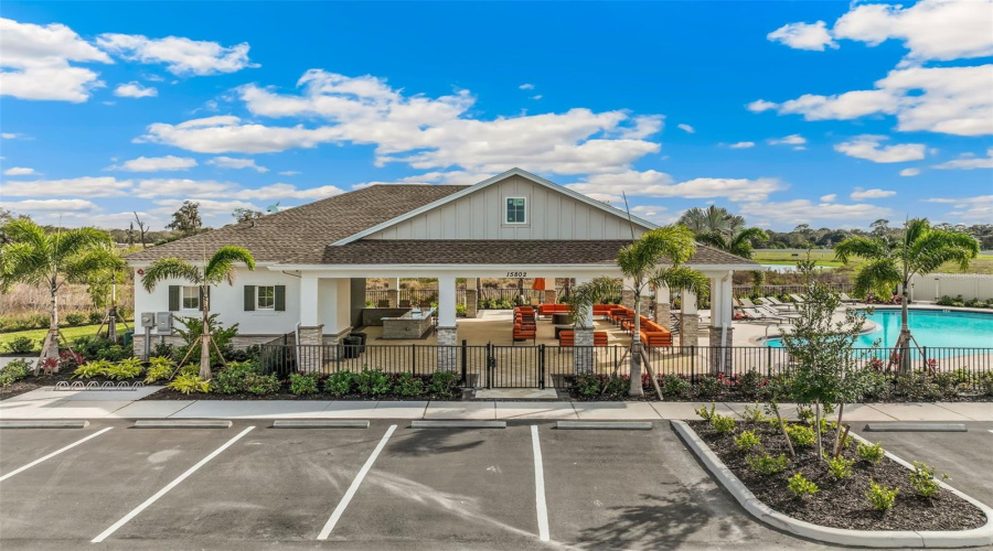 Bradenton, Florida 34212, 3 Bedroom Bedrooms, ,2 Bathroombathrooms,Residential,For Sale,8Th,0,Mfra4691113