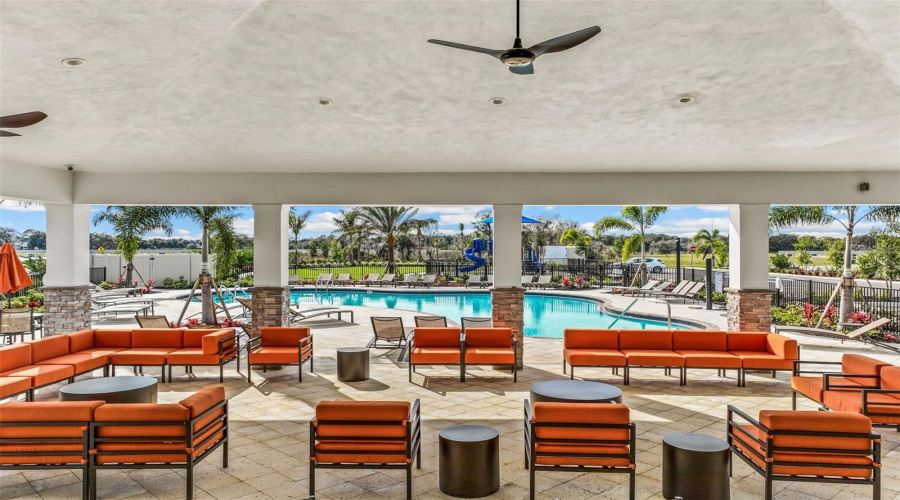 Bradenton, Florida 34212, 3 Bedroom Bedrooms, ,2 Bathroombathrooms,Residential,For Sale,8Th,0,Mfra4691113
