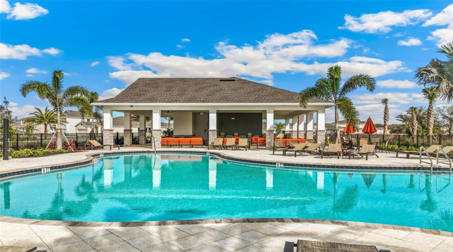Bradenton, Florida 34212, 3 Bedroom Bedrooms, ,2 Bathroombathrooms,Residential,For Sale,8Th,0,Mfra4691113