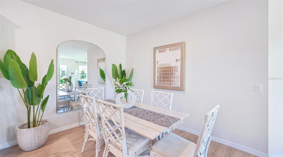 Bradenton, Florida 34212, 3 Bedroom Bedrooms, ,2 Bathroombathrooms,Residential,For Sale,8Th,0,Mfra4691113