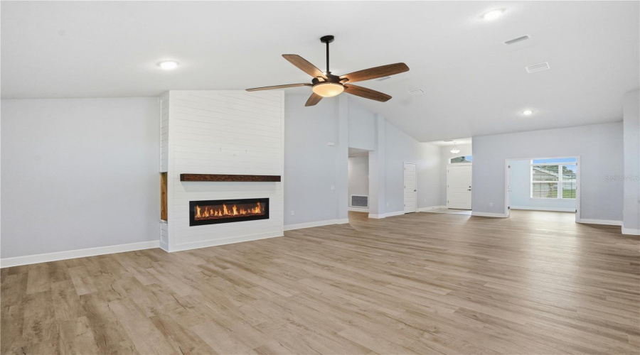 Spring Hill, Florida 34609, 4 Bedroom Bedrooms, ,3 Bathroombathrooms,Residential,For Sale,Hilary,0,Mfrtb8514213