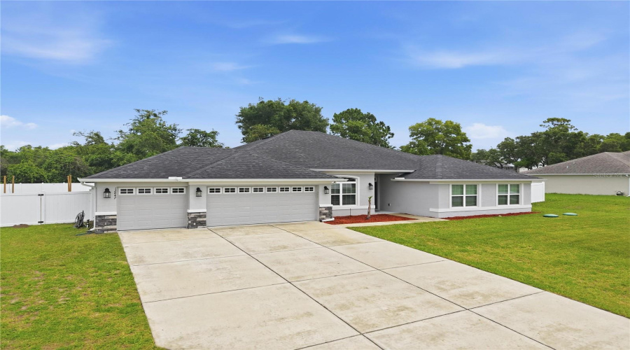 Spring Hill, Florida 34609, 4 Bedroom Bedrooms, ,3 Bathroombathrooms,Residential,For Sale,Hilary,0,Mfrtb8514213