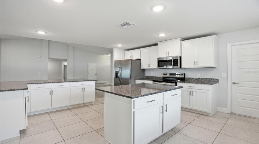 Spring Hill, Florida 34609, 4 Bedroom Bedrooms, ,3 Bathroombathrooms,Residential,For Sale,Hilary,0,Mfrtb8514213