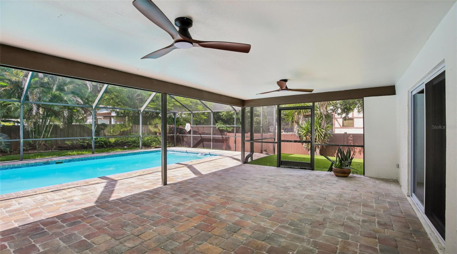 Screened Pool &Amp; Patio