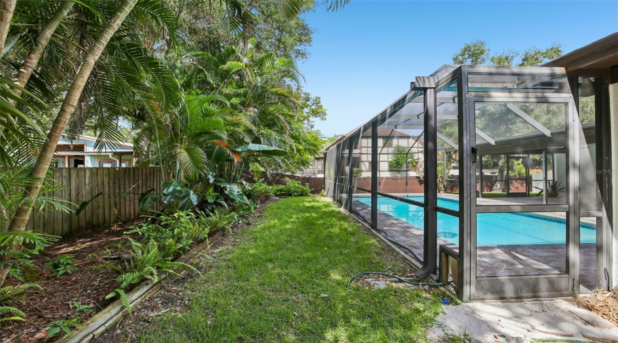 Screened Pool &Amp; Patio