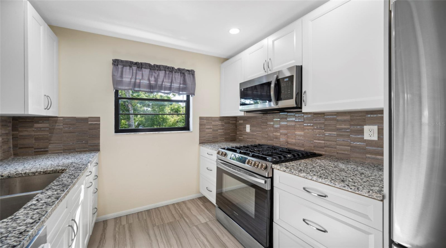 St Petersburg, Florida 33709, 2 Bedroom Bedrooms, ,2 Bathroombathrooms,Residential,For Sale,80Th,0,Mfrtb8539613