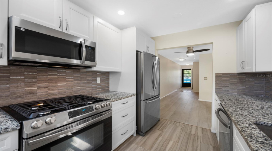St Petersburg, Florida 33709, 2 Bedroom Bedrooms, ,2 Bathroombathrooms,Residential,For Sale,80Th,0,Mfrtb8539613