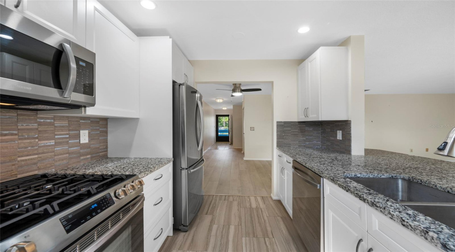 St Petersburg, Florida 33709, 2 Bedroom Bedrooms, ,2 Bathroombathrooms,Residential,For Sale,80Th,0,Mfrtb8539613