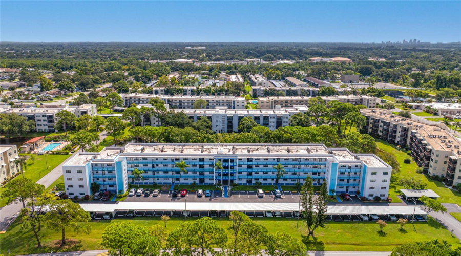St Petersburg, Florida 33709, 2 Bedroom Bedrooms, ,2 Bathroombathrooms,Residential,For Sale,80Th,0,Mfrtb8539613