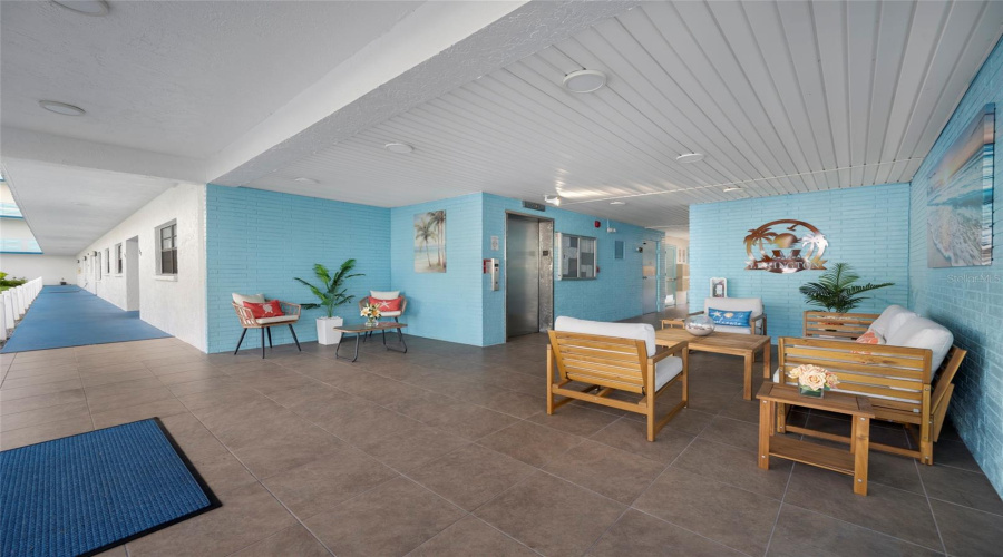 St Petersburg, Florida 33709, 2 Bedroom Bedrooms, ,2 Bathroombathrooms,Residential,For Sale,80Th,0,Mfrtb8539613
