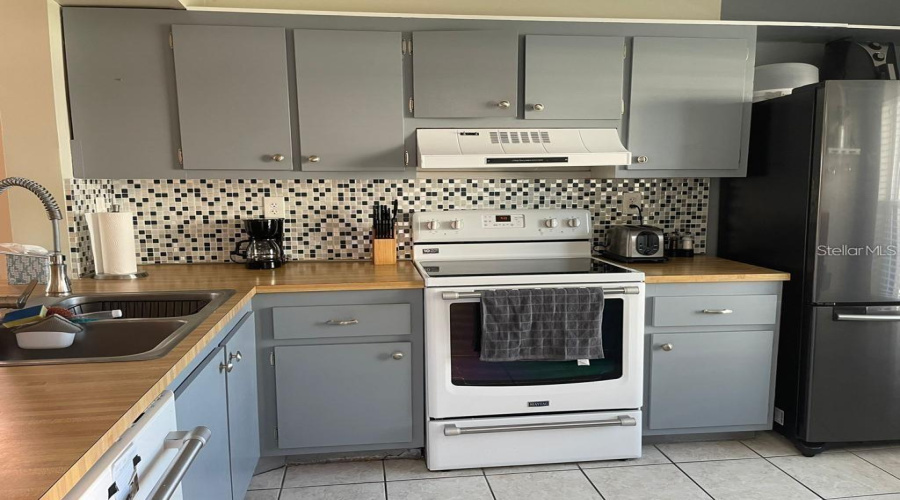 St Petersburg, Florida 33715, 2 Bedroom Bedrooms, ,2 Bathroombathrooms,Residential,For Sale,Sun,0,Mfro6434365