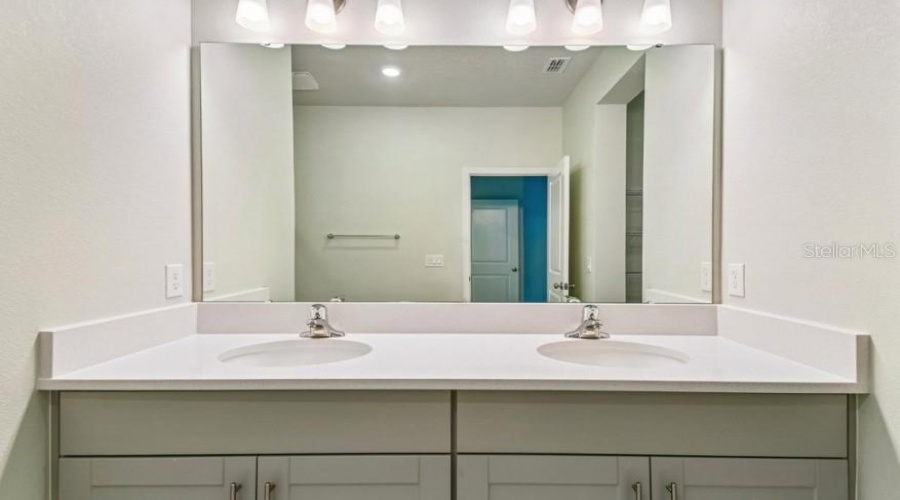 Owner'S Bath