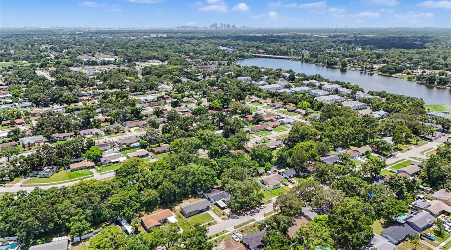 Tampa, Florida 33617, 3 Bedroom Bedrooms, ,1 Bathroombathrooms,Residential,For Sale,Dolphin Dr,0,Mfrtb8528509