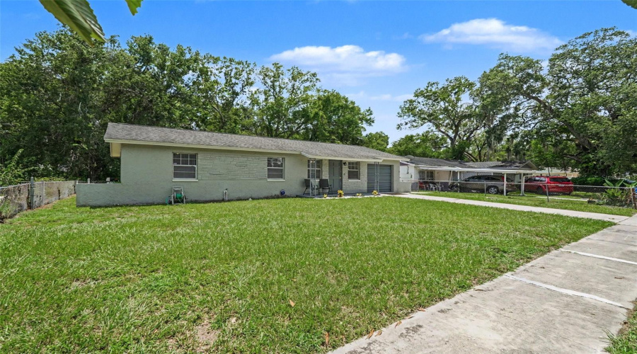 Tampa, Florida 33617, 3 Bedroom Bedrooms, ,1 Bathroombathrooms,Residential,For Sale,Dolphin Dr,0,Mfrtb8528509