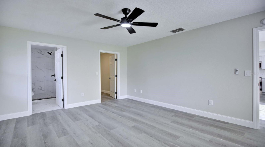 Sebring, Florida 33872, 2 Bedroom Bedrooms, ,2 Bathroombathrooms,Residential,For Sale,Lemans Drive,0,Mfrtb8539634