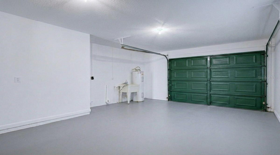 Sebring, Florida 33872, 2 Bedroom Bedrooms, ,2 Bathroombathrooms,Residential,For Sale,Lemans Drive,0,Mfrtb8539634