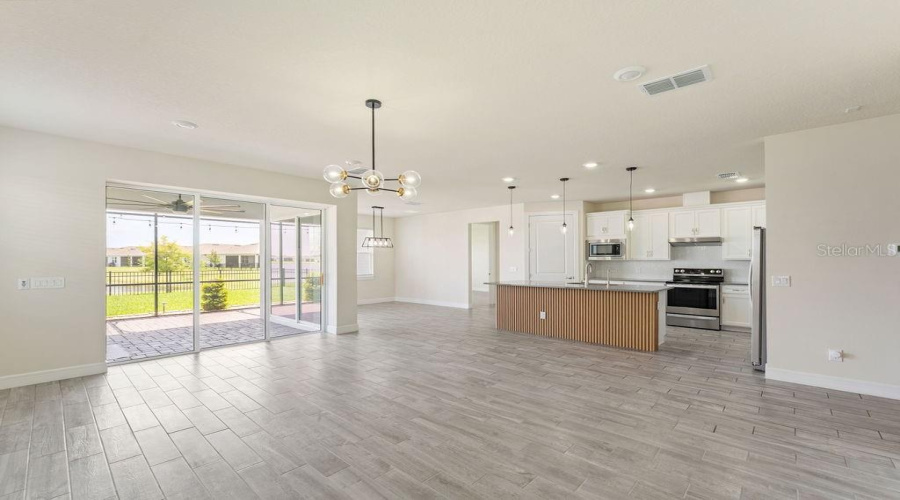Kissimmee, Florida 34744, 3 Bedroom Bedrooms, ,2 Bathroombathrooms,Residential,For Sale,Spring Shower,0,Mfrs5153955