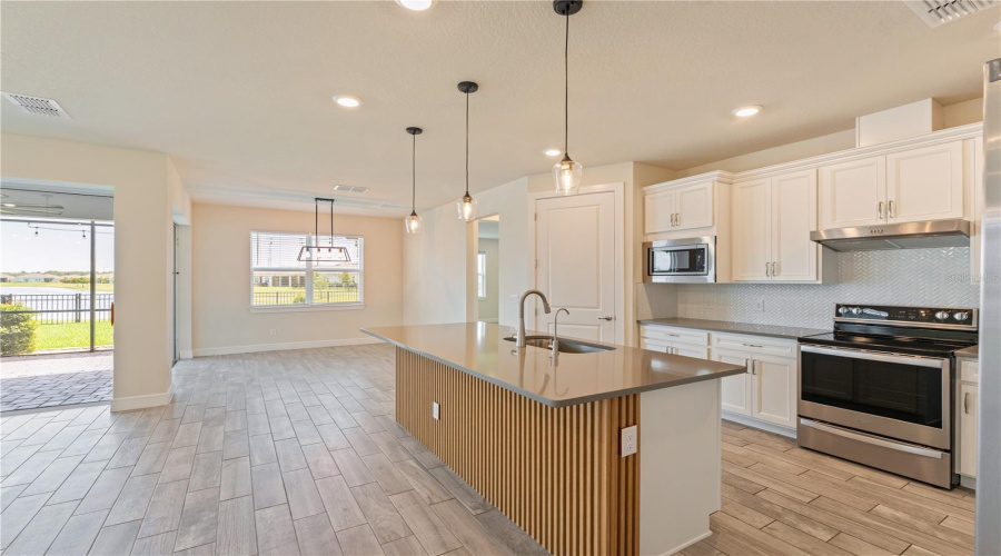 Kissimmee, Florida 34744, 3 Bedroom Bedrooms, ,2 Bathroombathrooms,Residential,For Sale,Spring Shower,0,Mfrs5153955