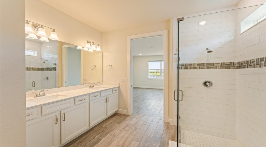 Kissimmee, Florida 34744, 3 Bedroom Bedrooms, ,2 Bathroombathrooms,Residential,For Sale,Spring Shower,0,Mfrs5153955