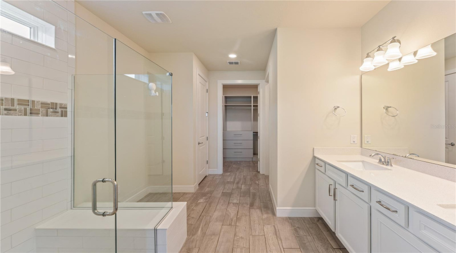 Kissimmee, Florida 34744, 3 Bedroom Bedrooms, ,2 Bathroombathrooms,Residential,For Sale,Spring Shower,0,Mfrs5153955