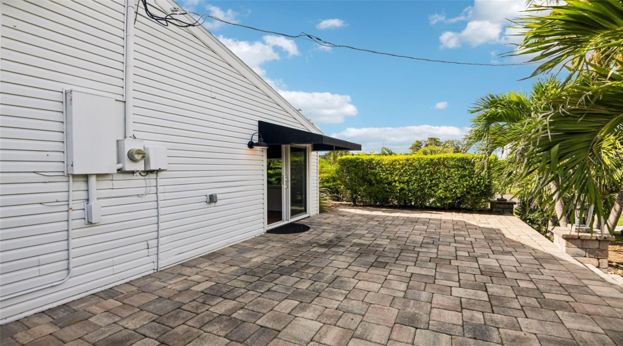 Gulfport, Florida 33707, 3 Bedroom Bedrooms, ,2 Bathroombathrooms,Residential,For Sale,28Th,0,Mfrtb8531210