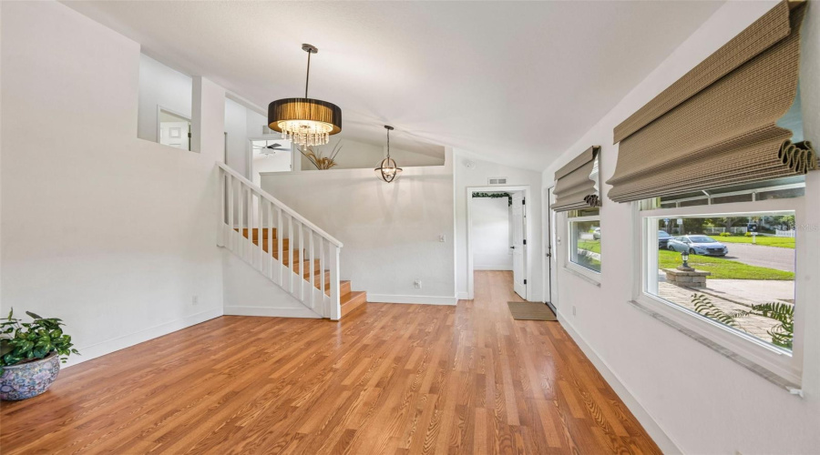 Gulfport, Florida 33707, 3 Bedroom Bedrooms, ,2 Bathroombathrooms,Residential,For Sale,28Th,0,Mfrtb8531210