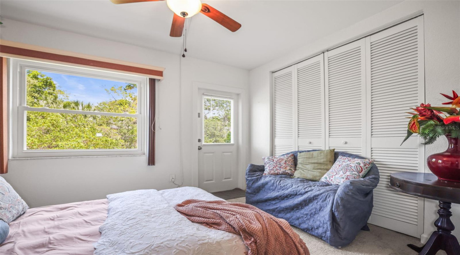 Additional Room Overlooks The Pond And The Wildlife