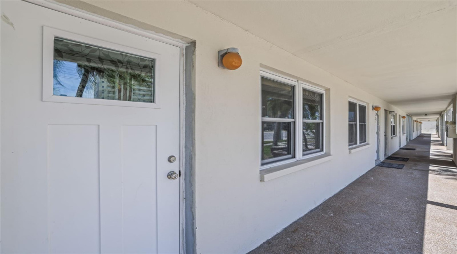 St Petersburg, Florida 33708, 1 Bedroom Bedrooms, ,1 Bathroombathrooms,Residential,For Sale,Duhme,0,Mfrtb8509056