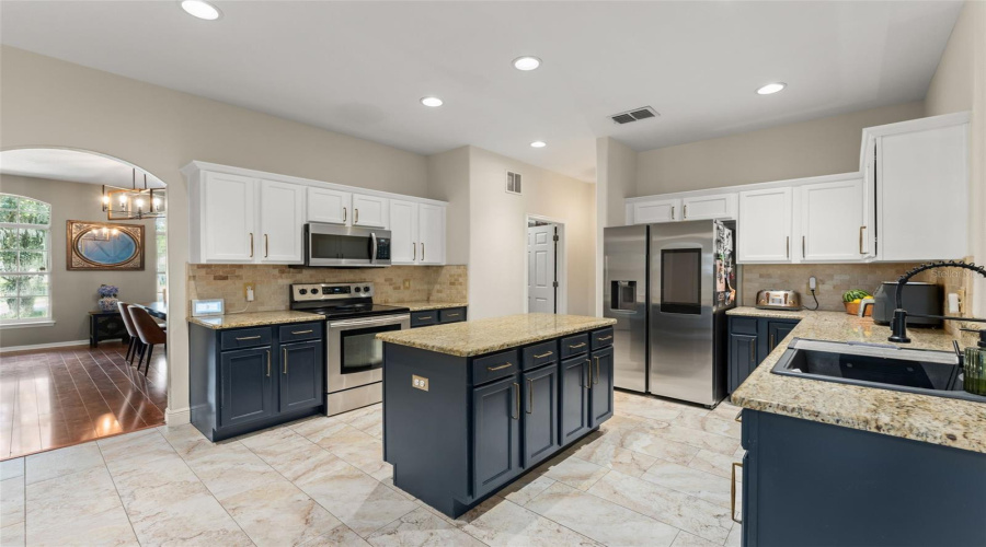 Minneola, Florida 34715, 5 Bedroom Bedrooms, ,2 Bathroombathrooms,Residential,For Sale,Shady Pine,0,Mfro6433014