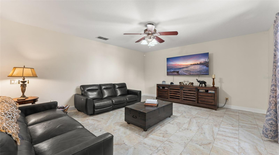 Minneola, Florida 34715, 5 Bedroom Bedrooms, ,2 Bathroombathrooms,Residential,For Sale,Shady Pine,0,Mfro6433014