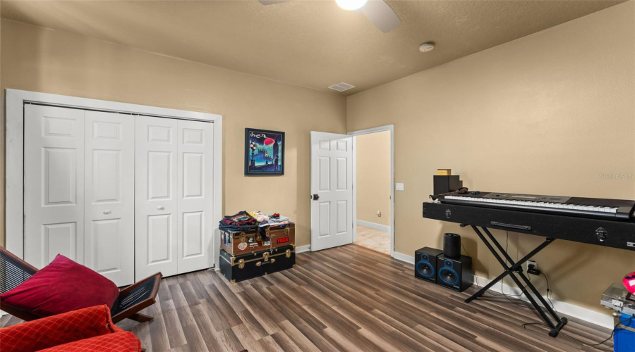 Minneola, Florida 34715, 5 Bedroom Bedrooms, ,2 Bathroombathrooms,Residential,For Sale,Shady Pine,0,Mfro6433014
