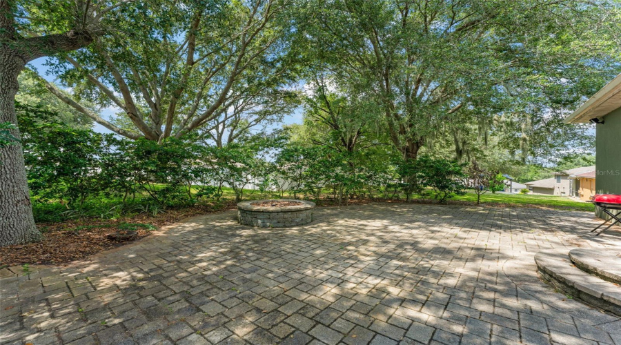 Minneola, Florida 34715, 5 Bedroom Bedrooms, ,2 Bathroombathrooms,Residential,For Sale,Shady Pine,0,Mfro6433014