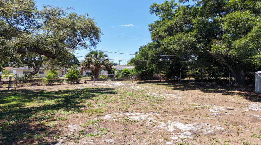 Mount Dora, Florida 32757, 2 Bedroom Bedrooms, ,2 Bathroombathrooms,Residential,For Sale,Westland,0,Mfro6419419