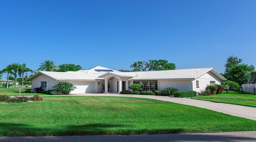 Front Of 396 Bayshore Drive