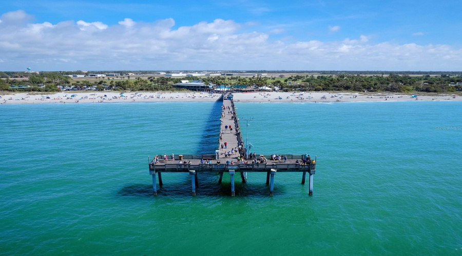 Venice Pier And Sharky'S