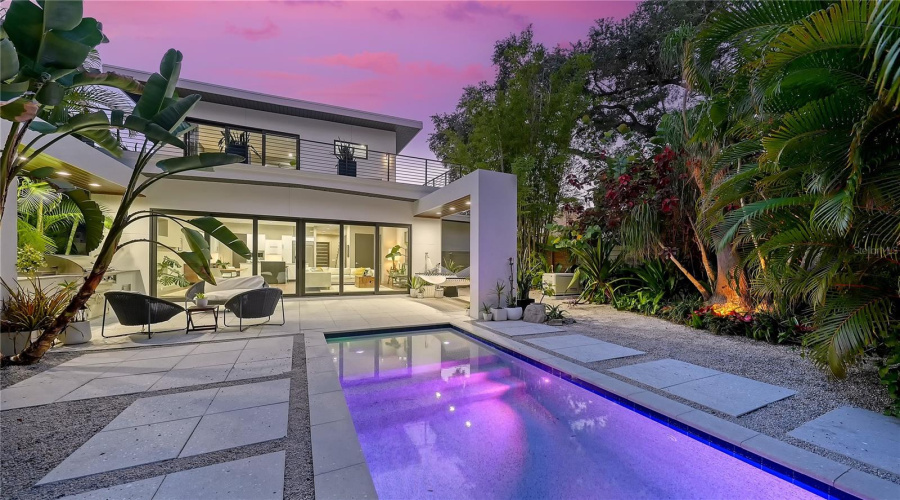 Sarasota, Florida 34236, 3 Bedroom Bedrooms, ,3 Bathroombathrooms,Residential,For Sale,Columbia,0,Mfra4700595