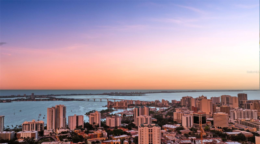 Sarasota, Florida 34236, 3 Bedroom Bedrooms, ,3 Bathroombathrooms,Residential,For Sale,Columbia,0,Mfra4700595