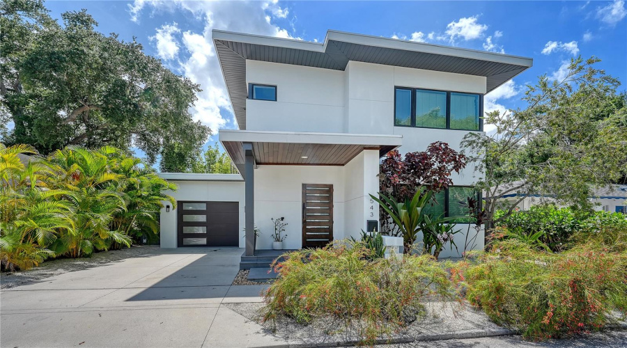 Sarasota, Florida 34236, 3 Bedroom Bedrooms, ,3 Bathroombathrooms,Residential,For Sale,Columbia,0,Mfra4700595